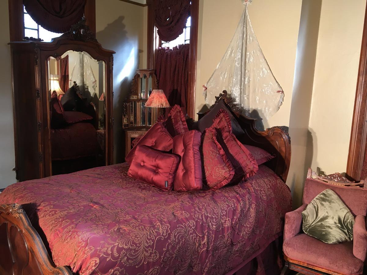 Rose Room