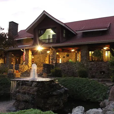 Hilltop Manor B&B-2